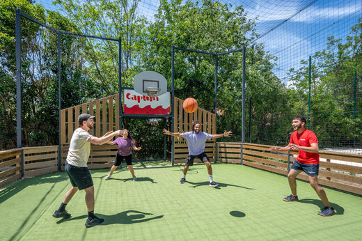 Basketball at CAPFUN Arbois du Castellet in LE CASTELLET (83).
