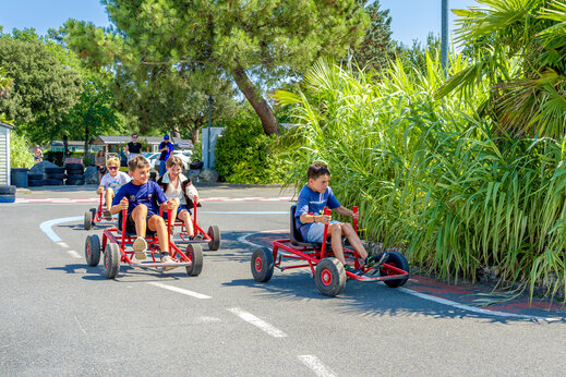 Pedal go-karts for children at CAPFUN Atlantique Parc campsite in Les Mathes / La Palmyre.