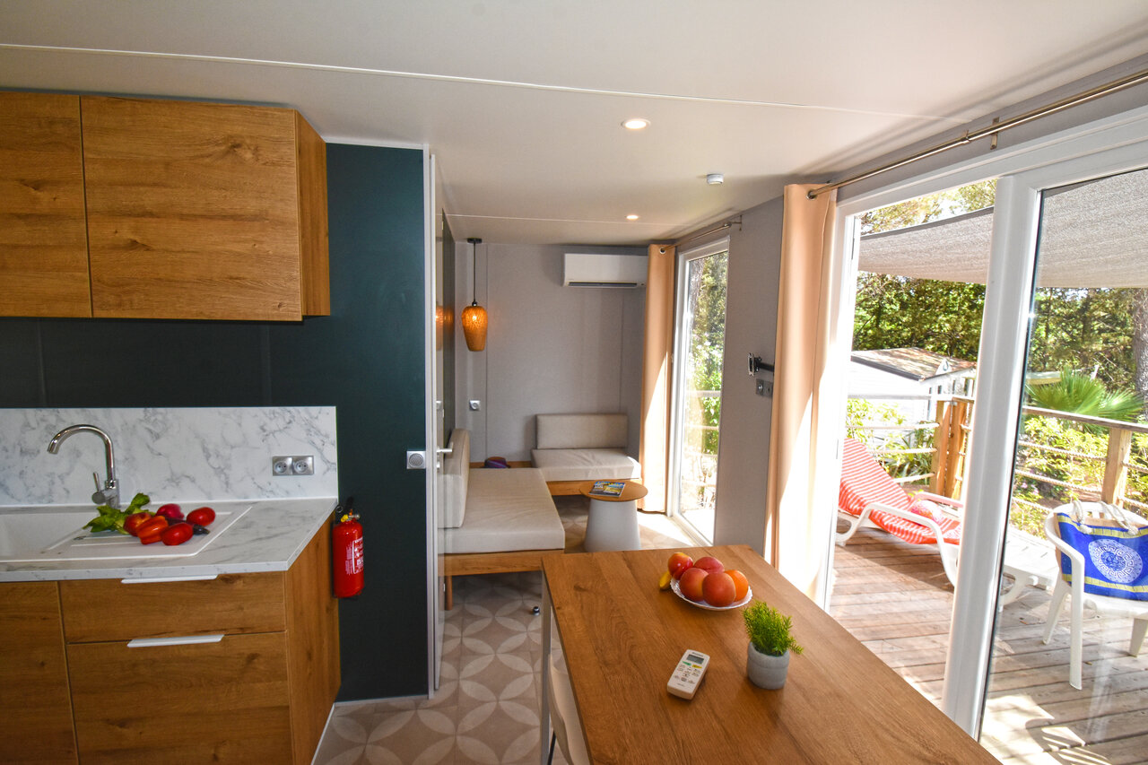 Modern mobile home interior at CAPFUN La Baume - La Palmeraie, Fr�jus (83).