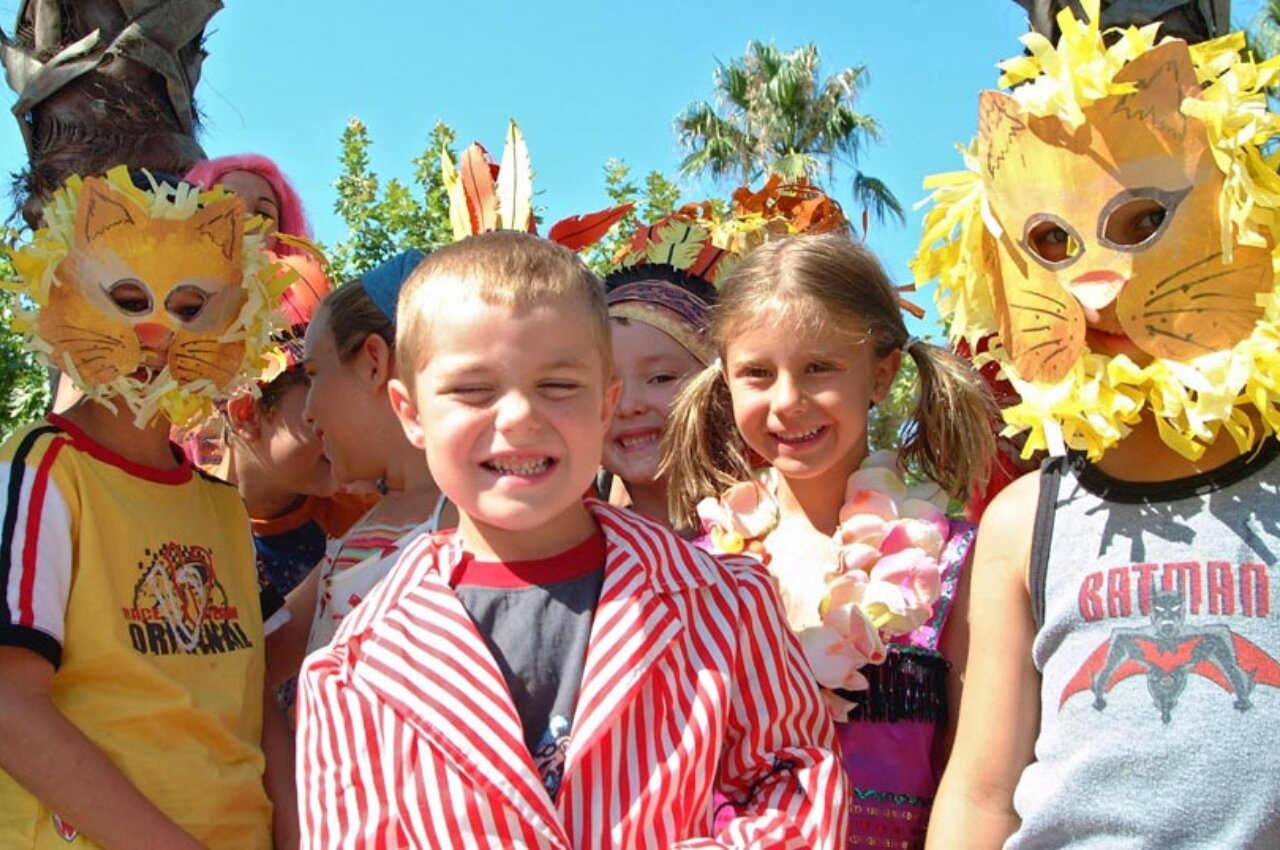 Children in lion costumes for animation at CAPFUN La Baume - La Palmeraie campsite in Fr�jus (83).