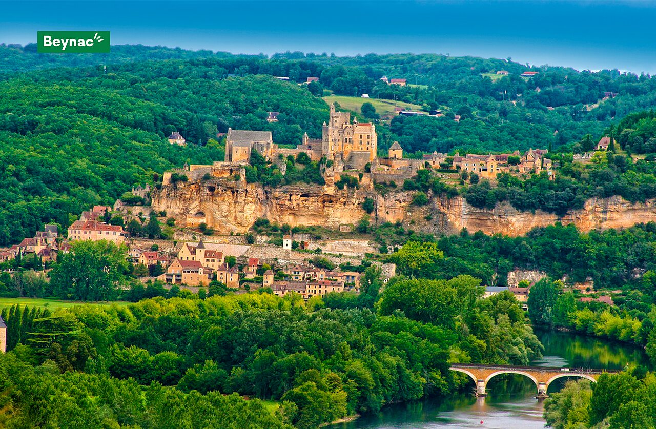 Beynac Castle and medieval village in Dordogne, a must-visit place.