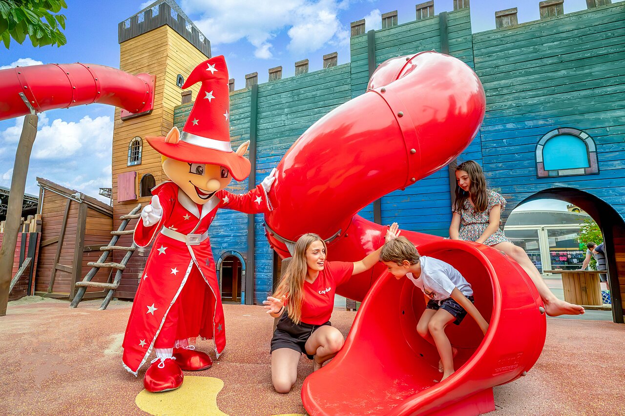 Slide, mascot, children at CAPFUN Boucanet campsite in LE GRAU DU ROI (30).