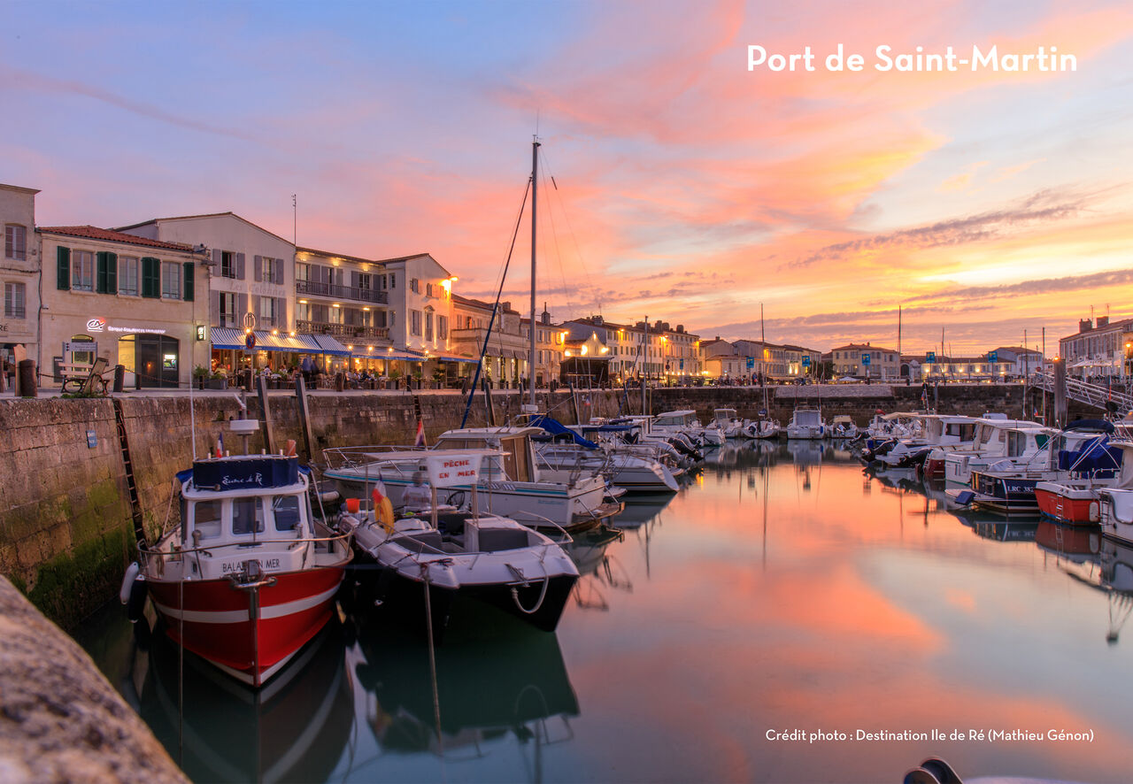 Port of Saint-Martin-de-R� at sunset, a beautiful place to visit on �le de R�.