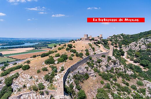 Medieval fortress of Mornas, Rh�ne valley view in Vaucluse.