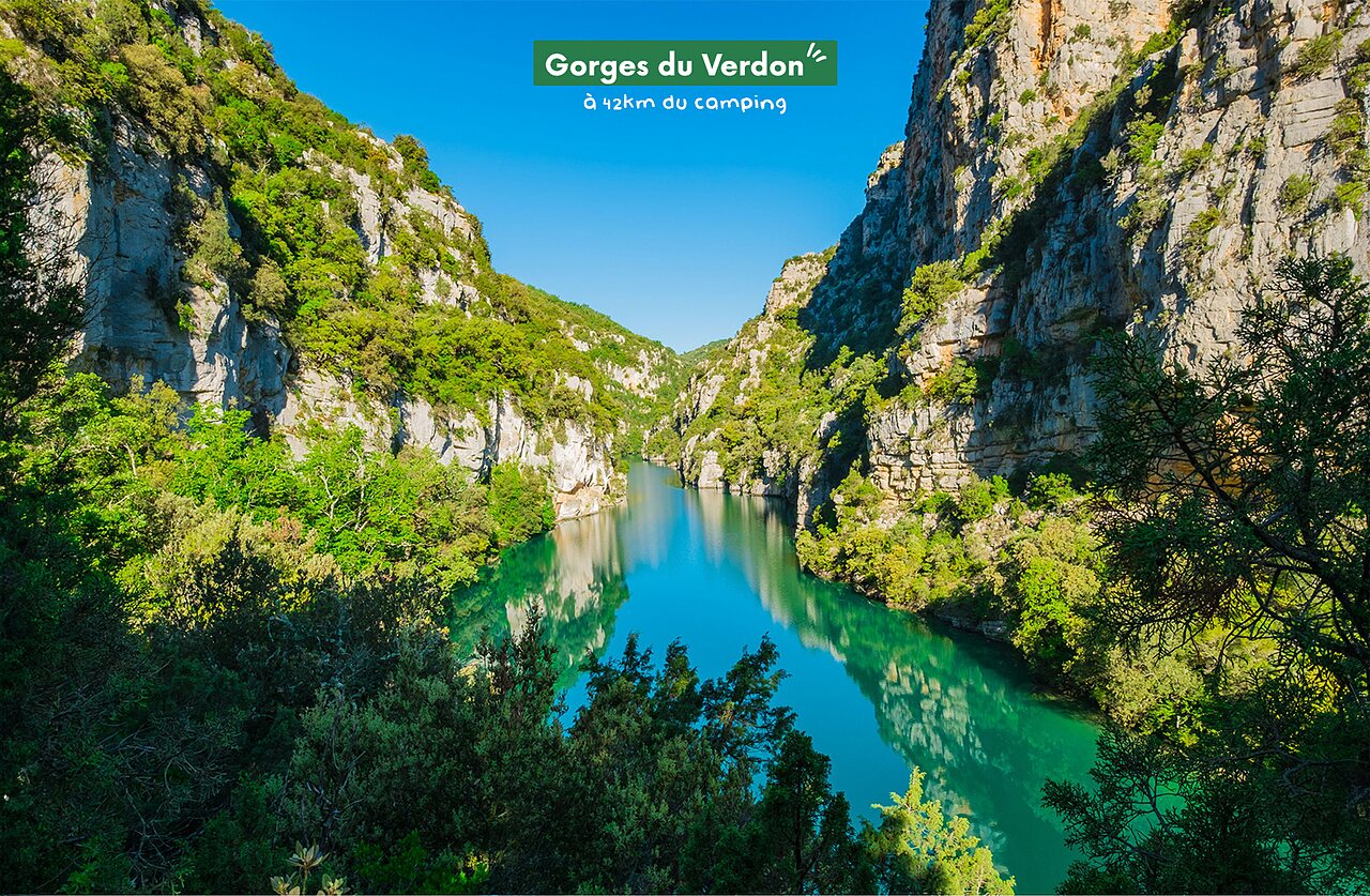 Gorges du Verdon, spectacular canyon with turquoise river, to visit in Provence-Alpes-C�te d'Azur.