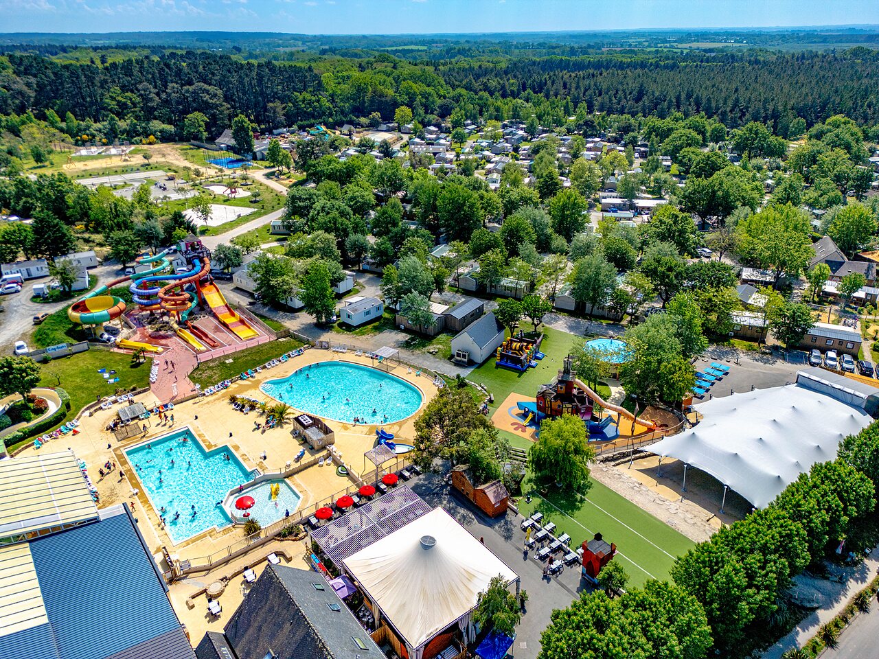 Aerial view CAPFUN Cenic campsite, pools, water slides, Mobile-homes in PENESTIN (56).