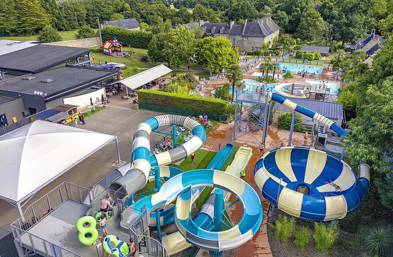 Water slides, swimming pool and games at CAPFUN Ch�teau de Galin�e (22).