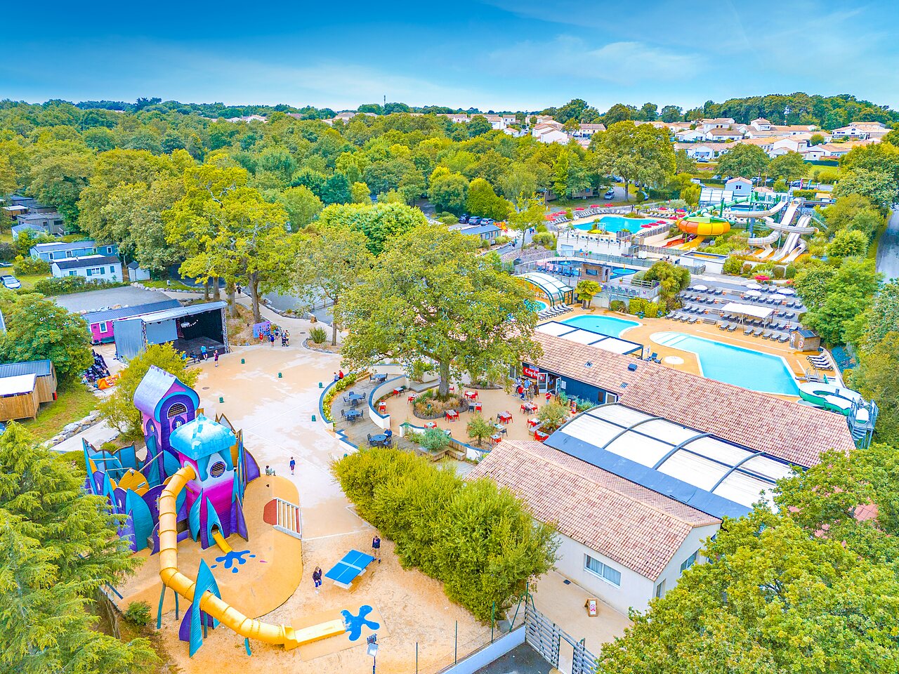 Water park, playground, Mobile homes at CAPFUN La Ch�naie, PORNIC (44).
