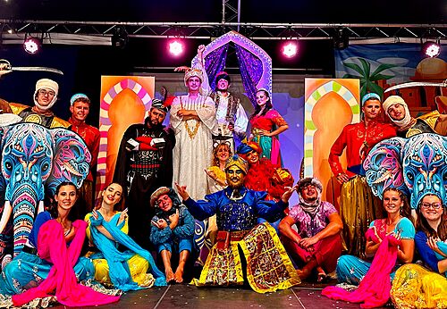 Entertainment show at CAPFUN La Ch�naie campsite in PORNIC (44).