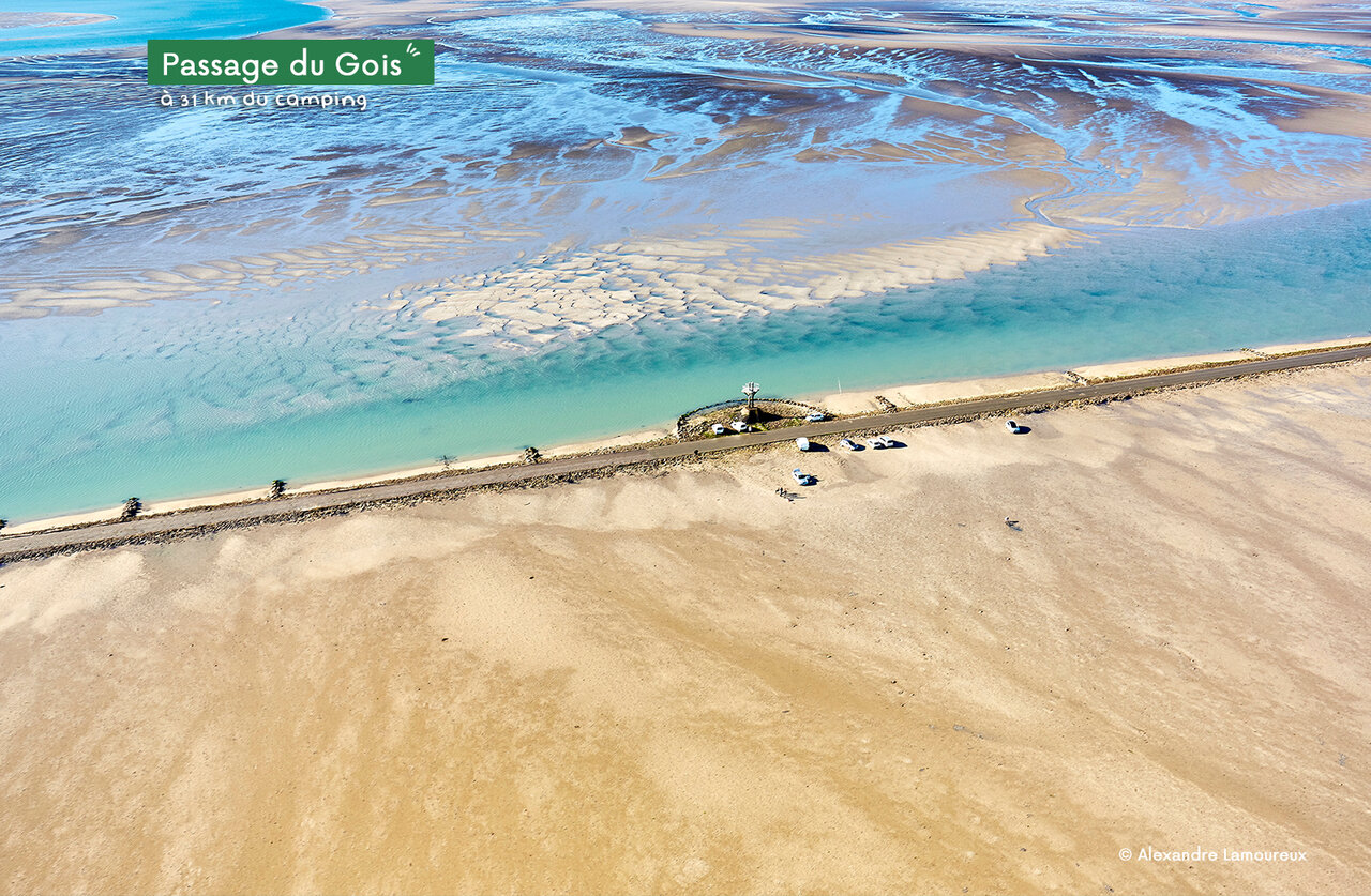 Passage du Gois, submersible causeway between Beauvoir-sur-Mer and Noirmoutier island.