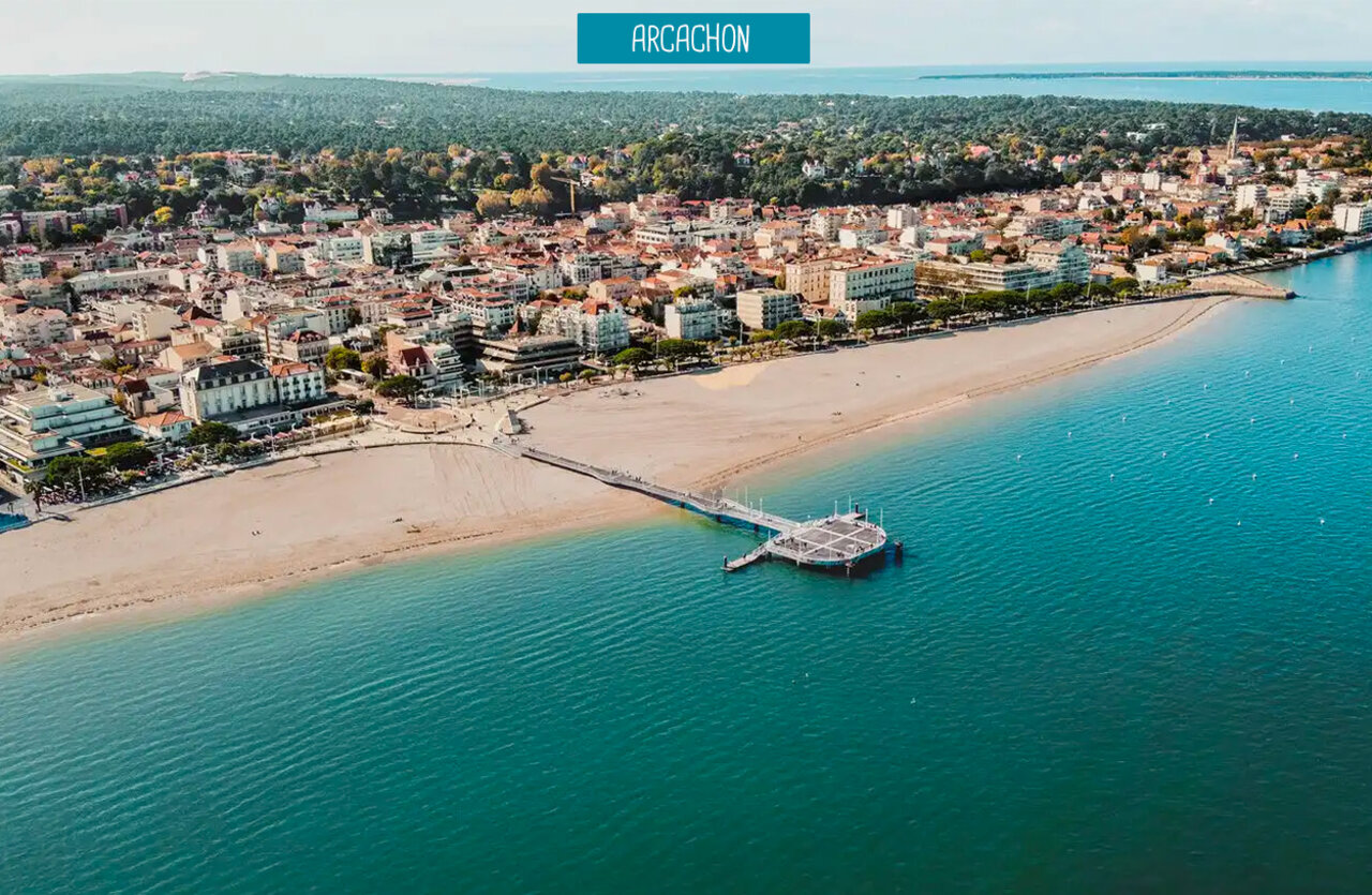 Arcachon city, beach and pier, a place to visit near the campsite.