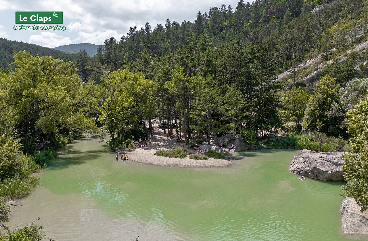 Le Claps, natural site with river and beach, to visit in Dr�me.