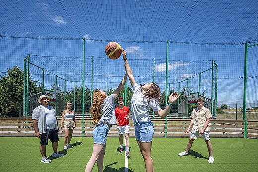 Multisport court for basketball at CAPFUN Curty's campsite in Jard sur Mer.