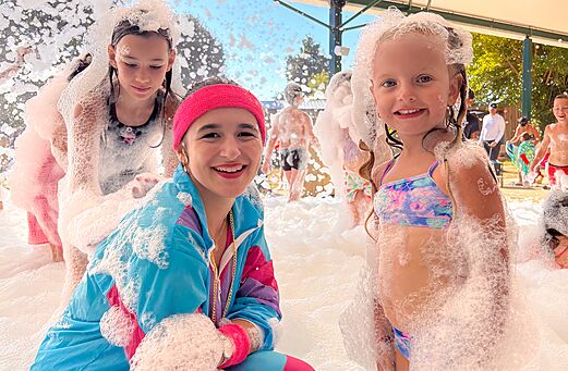 Joyful foam party animation for children at CAPFUN Curty's campsite in Jard sur Mer (85).