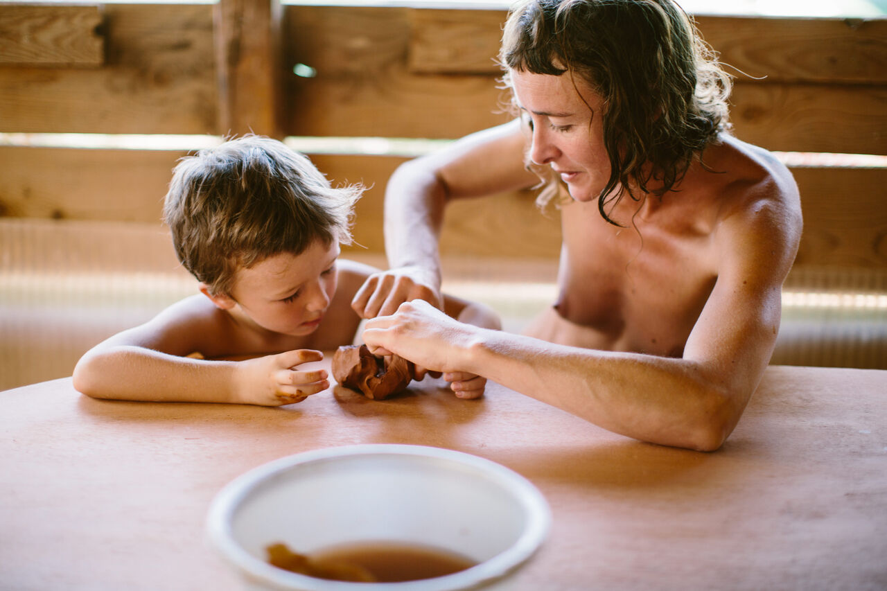 Naturist child and adult modeling at LIBRANOO Naturiste Sabliere campsite Barjac (30).