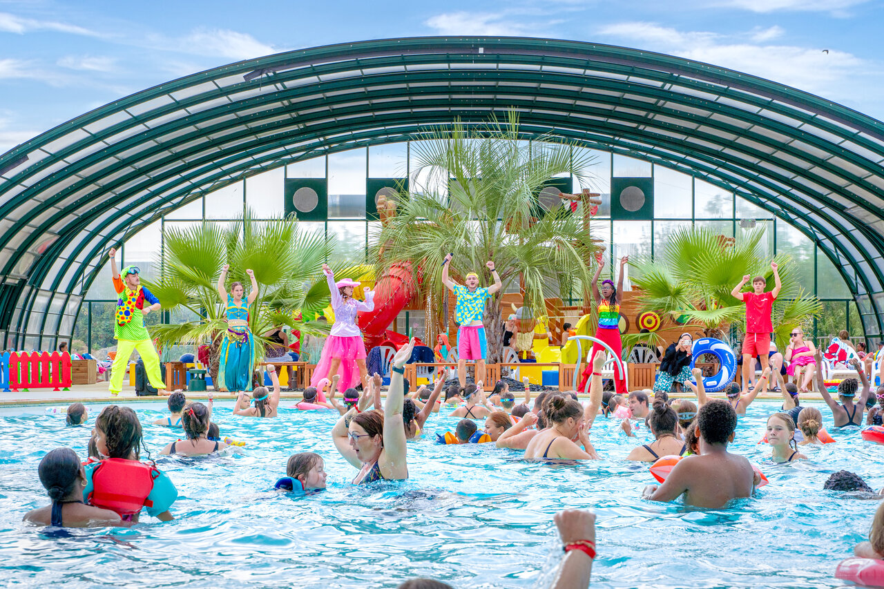 Water animation indoor pool CAPFUN Donjon de Lars Courseulles-sur-Mer (14).