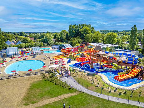 Large water park at CAPFUN Dune Fleurie campsite in Quend Plage.