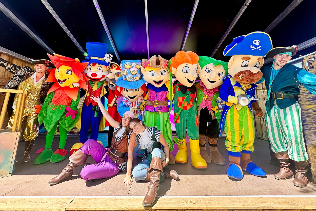 Mascots, entertainers at CAPFUN Ecureuils campsite in JARD SUR MER (85).