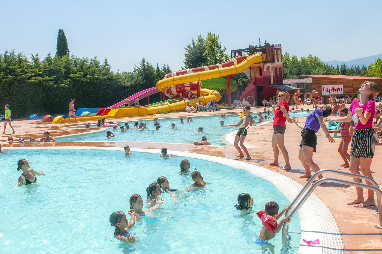 Giant waterslide, outdoor pool and entertainment at CAPFUN El Moli, Elne (66).