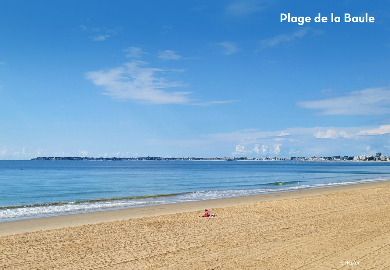 La Baule beach, vast sandy shore to visit near Asserac.