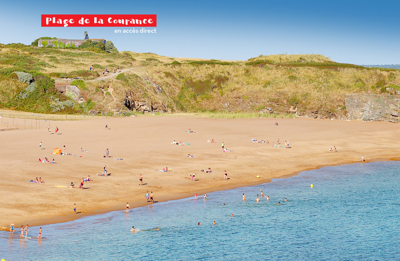 La Courance beach, swimming and sand, at CAPFUN L'Eve campsite in Saint-Marc-sur-Mer.