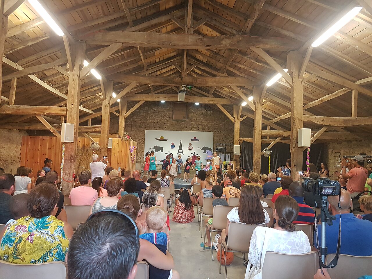 Children's animation show, event hall at CAPFUN Forges campsite in Avrille (85).