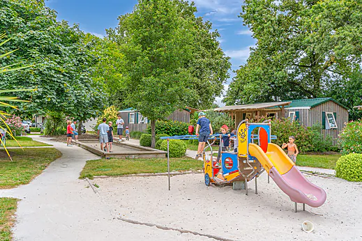 Holiday Park Forges, Holiday Park Loire region Holiday Park Forges, Holiday Park Loire region