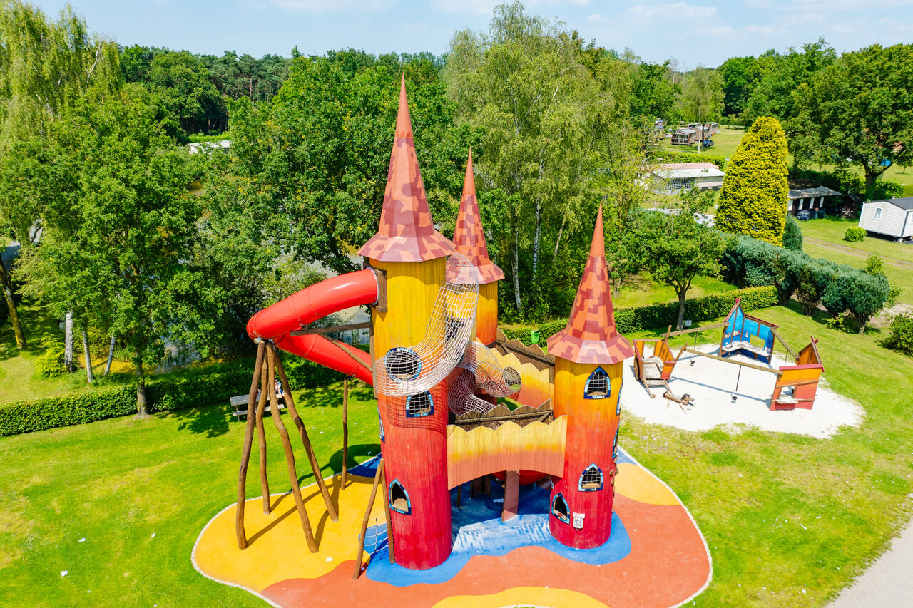 Castle playground, slides, nets at CAPFUN Fort Bedmar campsite in Sint-Gillis-Waas