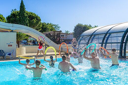 Water animation in pool at campsite CAPFUN Fumades in ALLEGRE-LES-FUMADES (30).