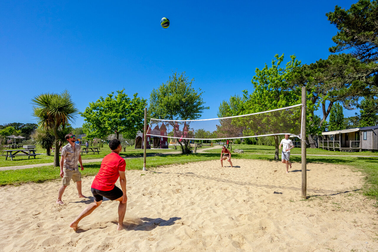 Beach volleyball on sand court at CAPFUN Grand Large campsite in FOUESNANT.