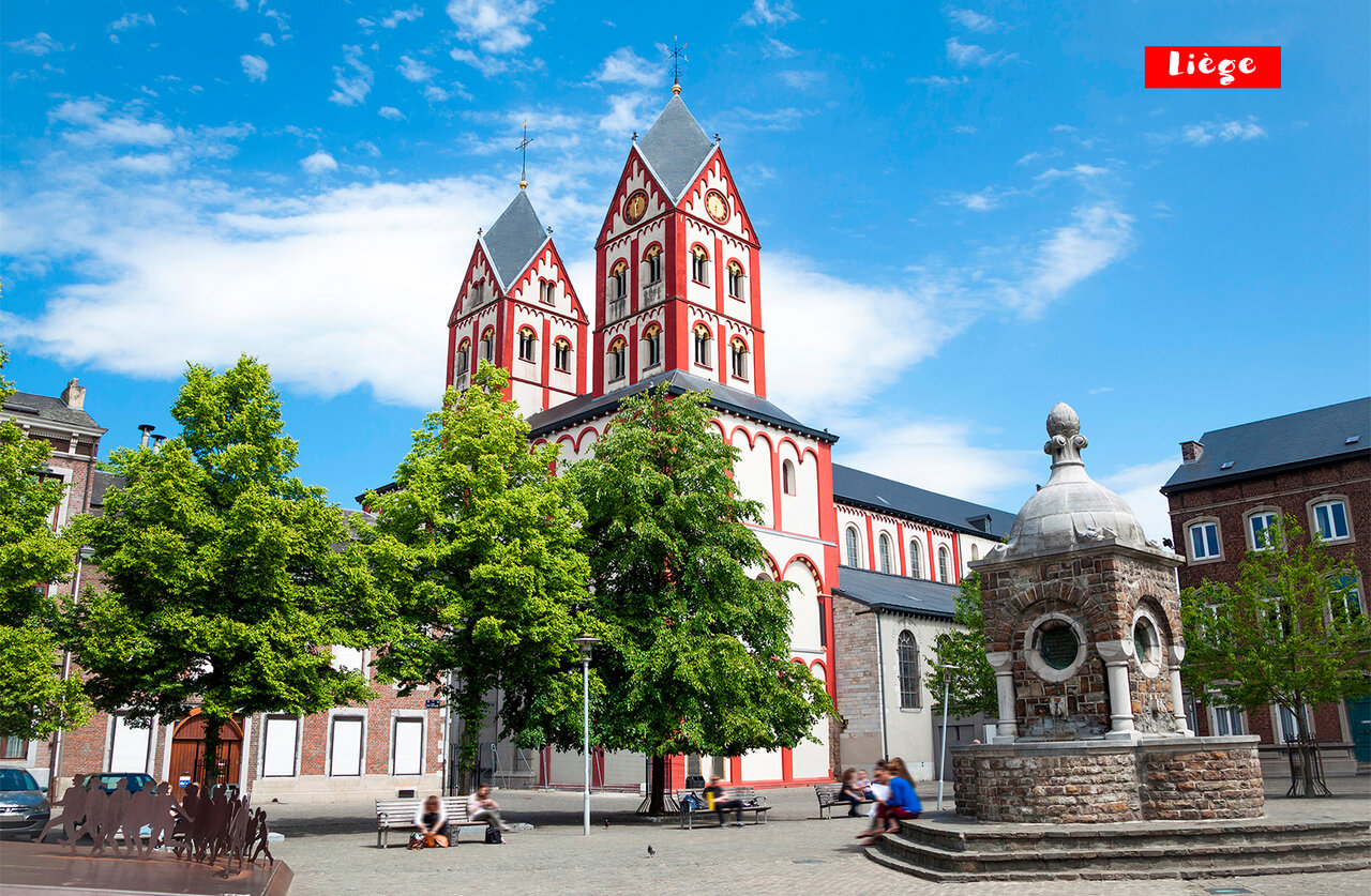 Majestic Saint Bartholomew's Basilica and Perron fountain, places to visit in Li�ge.