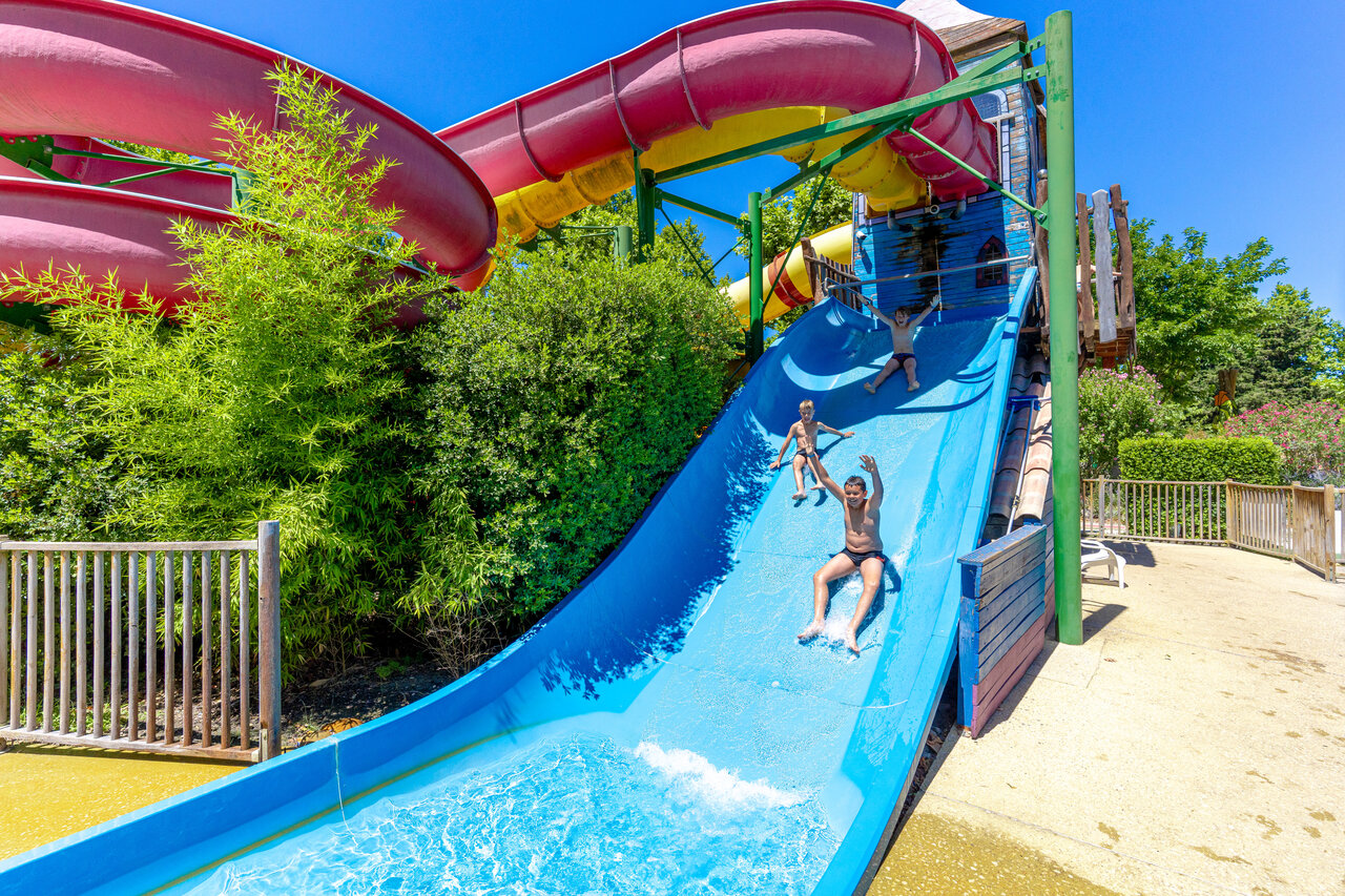 Giant water slide, kids having fun at CAPFUN Jantou campsite LE THOR (84).