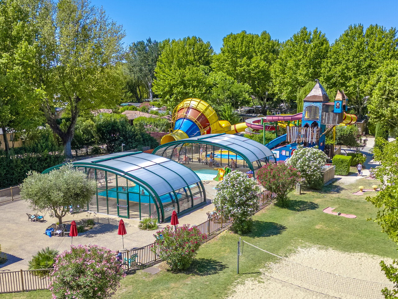 Pools, slides, playground at CAPFUN Jantou campsite in LE THOR (84).