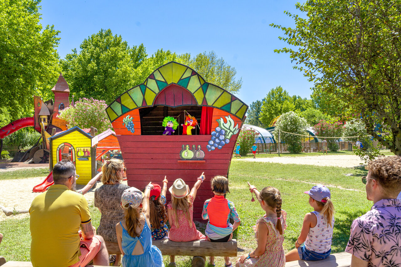 Puppet show, kids playground at campsite CAPFUN Jantou in LE THOR (84).