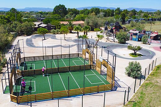 Multi-sport field and pumptrack at CAPFUN Las Bousigues campsite Le Barcar�s.