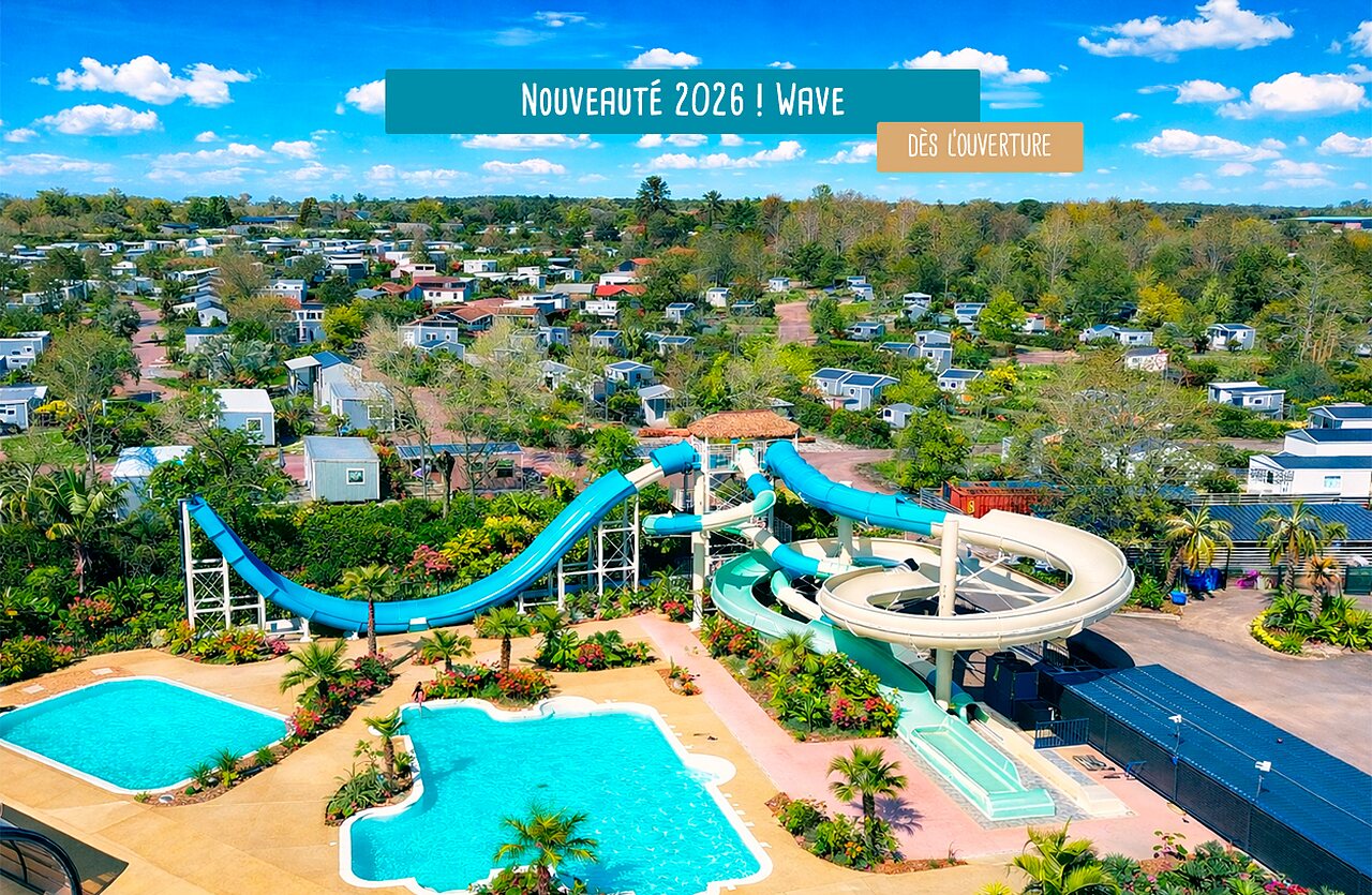 Giant water slides, pools, Mobile homes at VAGUES OCEANES Les Iles campsite (50).