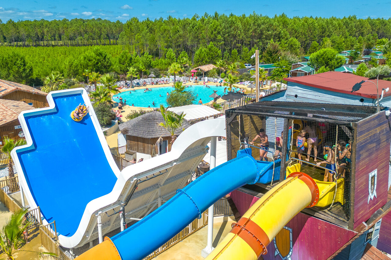 Giant water slides and lagoon swimming pool at CAPFUN Lila campsite in LINXE (40).