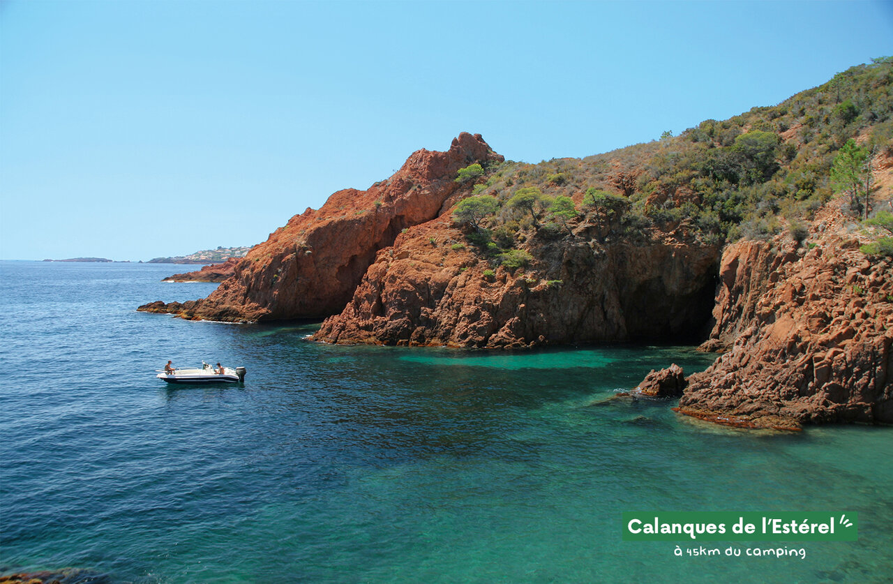 Calanques de l'Est�rel, rocky coves and turquoise waters, to visit near Fayence.
