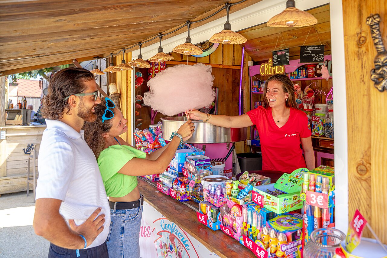 Candy shop at CAPFUN Mille P�pites campsite in Carnon (34).