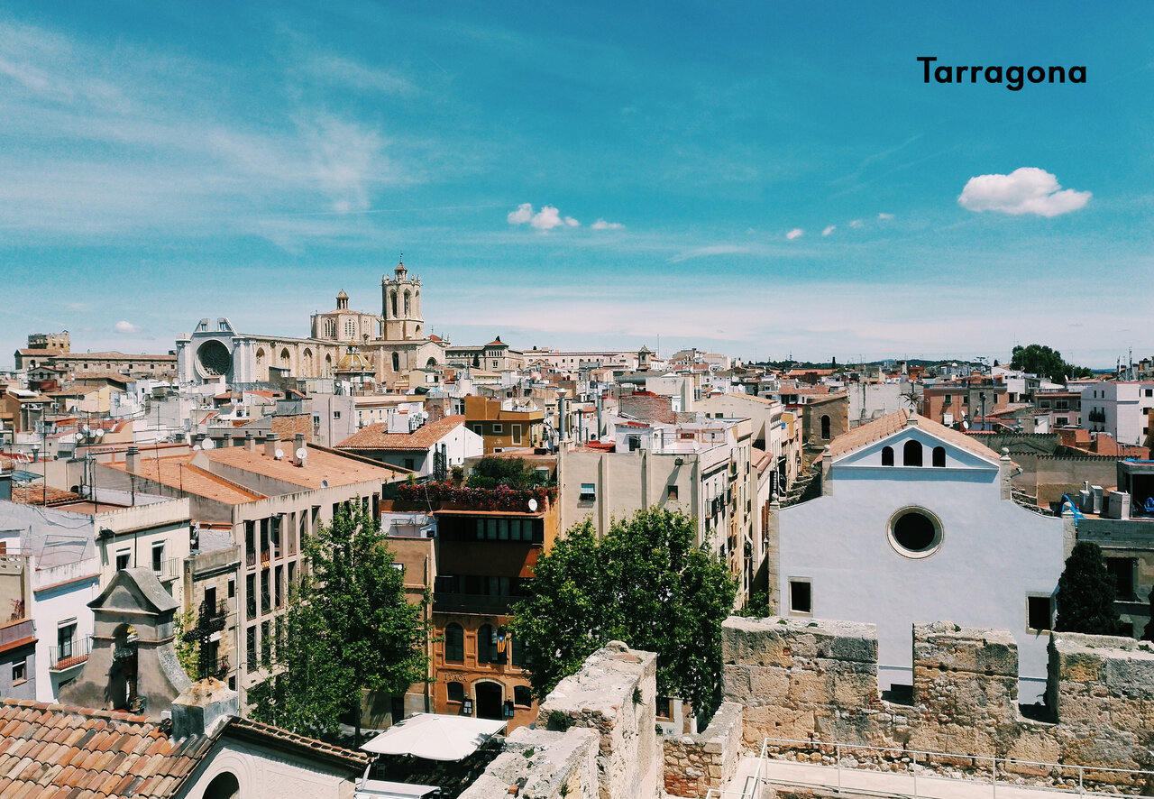 Panoramic view of the historic city of Tarragona, a place to visit.