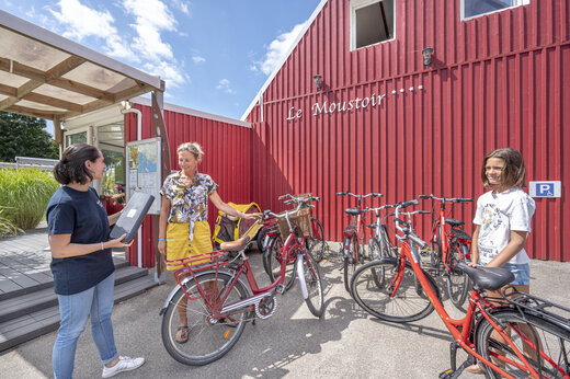 Bicycle rental and reception at VAGUES OCEANES Moustoir campsite in Carnac (56).