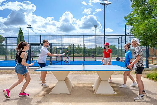 Sports activities: table tennis and padel at CAPFUN La Nautique campsite in Narbonne (11).