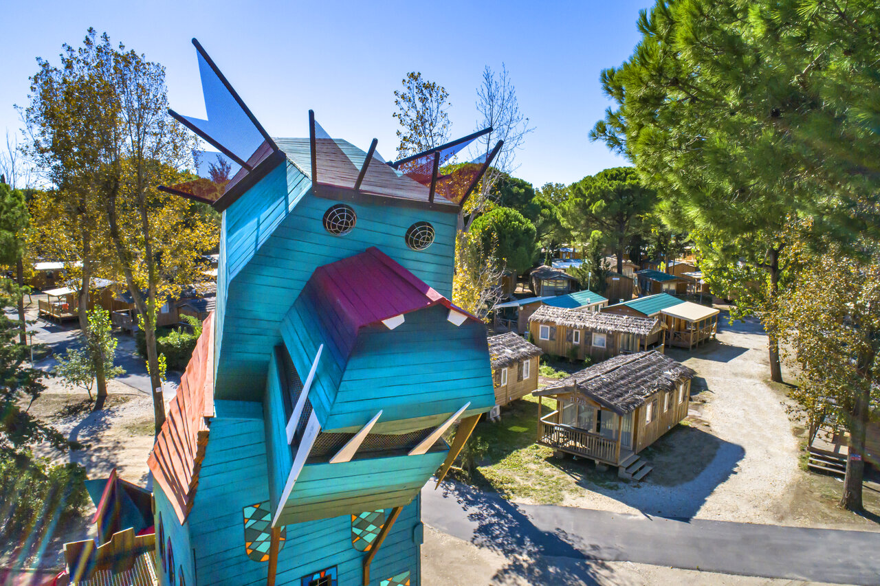 Dragon play structure, Mobile homes at CAPFUN Or campsite in La Grande Motte (34).
