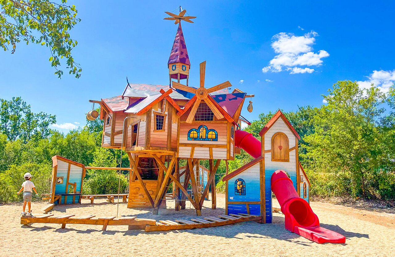 Playground with slides at VAGUES OCEANES Paille Basse, Souillac (46).