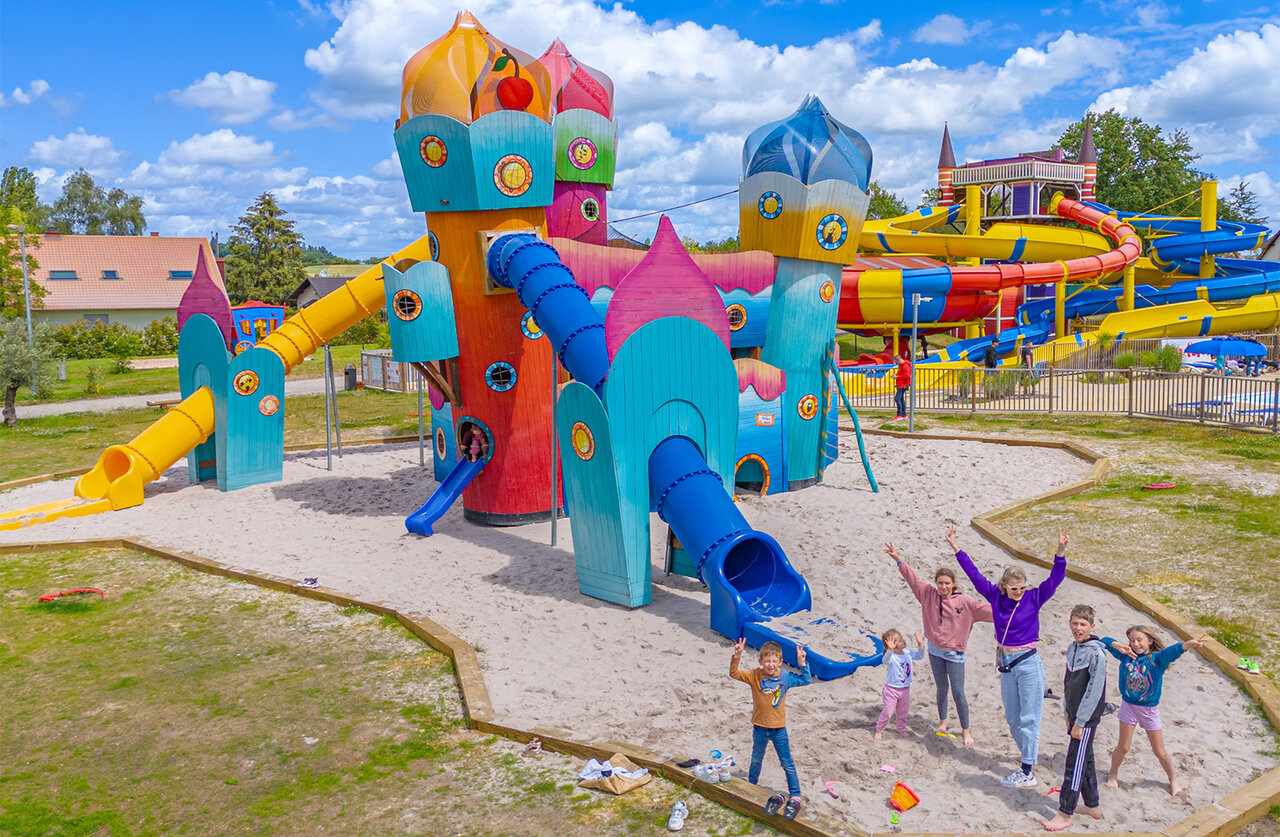 Large playground and water park at CAPFUN Palais de Gaufrette campsite in R�mering les Puttelange (57).