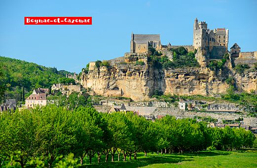 Medieval village of Beynac-et-Cazenac and its fortified castle in Dordogne.