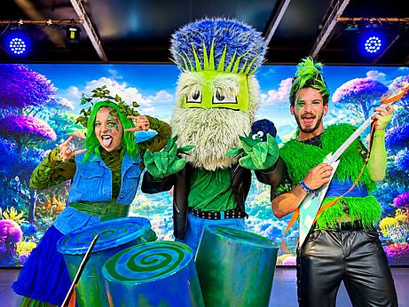 Animation show with costumed characters at CAPFUN Paris Roussillon, ARGELES SUR MER.