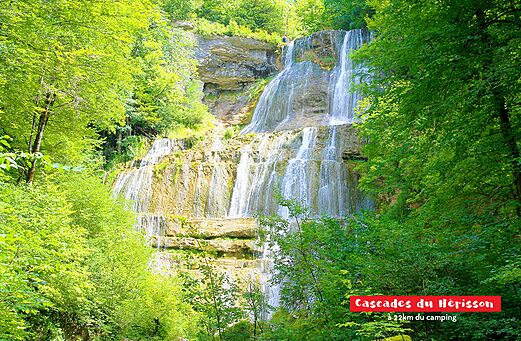 Large Hérisson waterfalls, beautiful natural site to visit in the Jura.