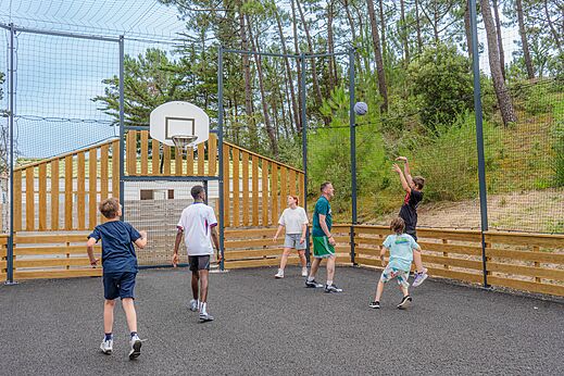 Multisport basketball court at camping CLICOCHIC Petit Bec in St Hilaire de Riez (85).