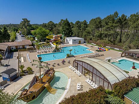 Pools, slides, water park at CAPFUN Pin�da in CAZAUX (33).